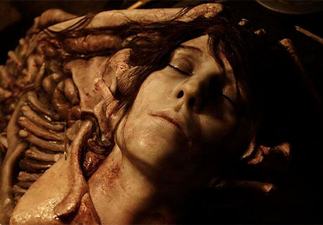 Fotografía de los restos de Elizabeth Shaw en la segunda precuela de la película Alien.