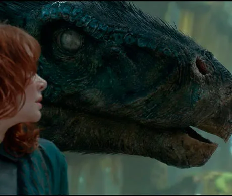 Claire intentando esconderse de un Quetzalcoatlus