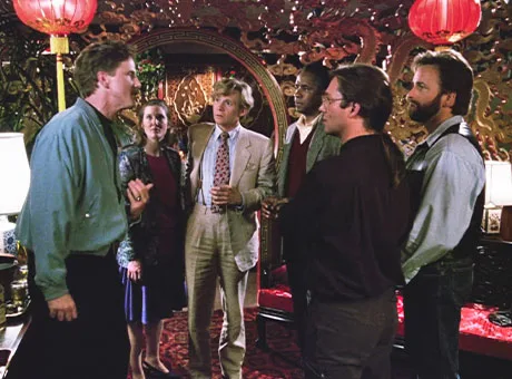 El Club de los Perdedores reuniéndose en un restaurante Chino, ya adultos