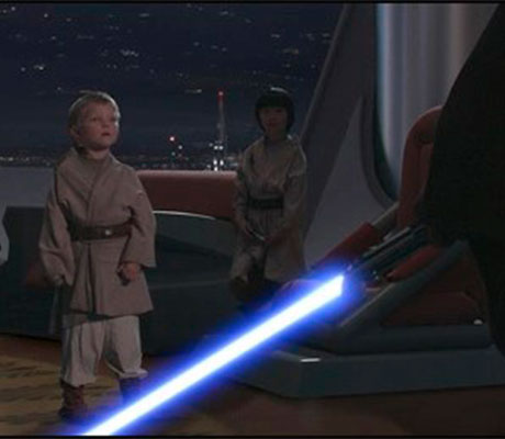 Anakin a punto de matar a jovenes del Templo Jedi