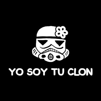 Yo soy tu clon. Niña. Fondo oscuro.