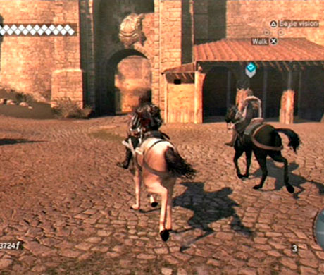 Imagen de Ezio montado a caballo en el juego de Assassin's Creed: Brotherhood.