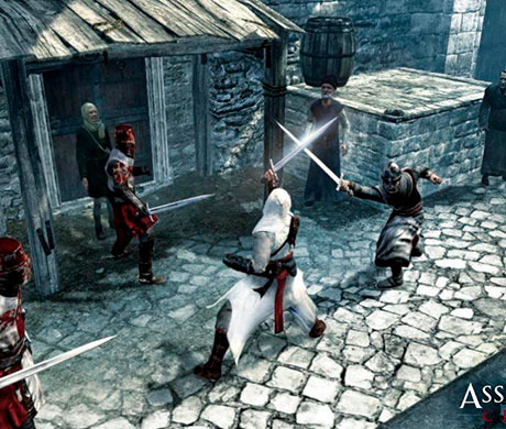 Imagen de Altair luchando contra unos templarios en el juego Assassin's Creed.