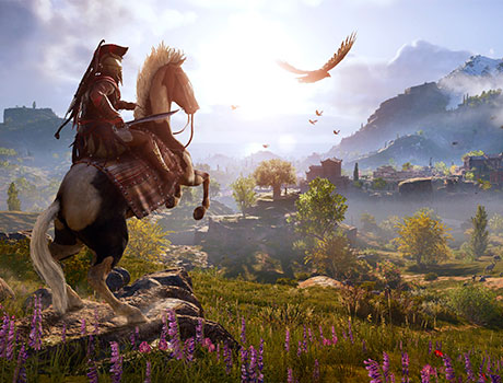Imagen de Alexios montado a caballo e Ícaro volando sobre el en el juego Assassin's Creed: Odyssey.