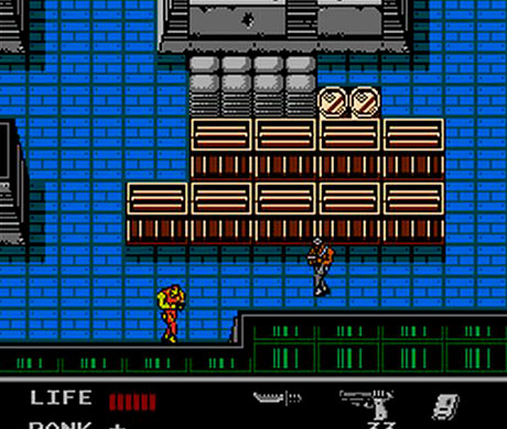 Imagen de Snake infiltrado en una base en el segundo juego de Metal Gear Snake's Revenge.