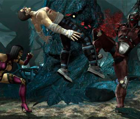 Imagen de un ataque combinado de Mileena y Sektor contra Jonny Cage en el juego Mortal Kombat 9.